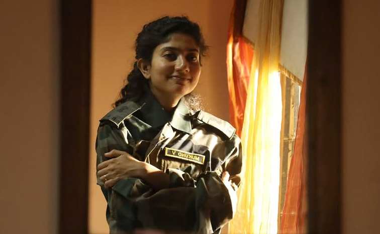 Actress_20Sai_20Pallavi_20Amaran_20Movie_20Memories_20Photos_20_285_29.jpg 6
