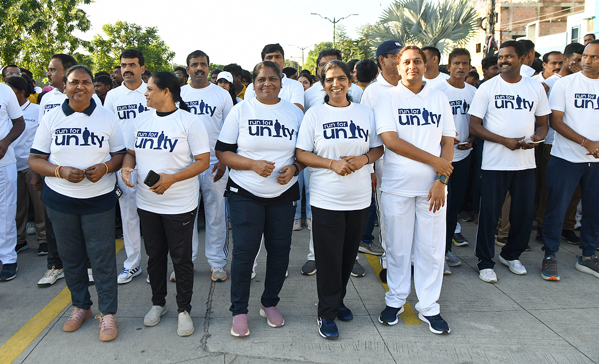 Hyderabad_20Police_20Ekta_20Run_20Peoples_20Plaza_20Photos__20_2811_29.jpg 11