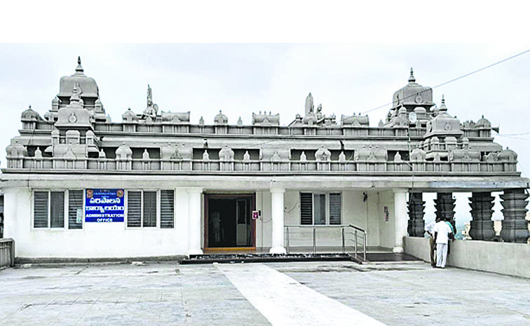 yadagiri.jpg