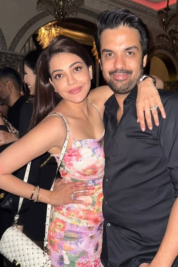 Actress_20Kajal_20Aggarwal_20celebrates_20five_20years_20of_20marriage_20with_20Gautam_20Kitchlu_20Photos_20_286_29.jpg 12