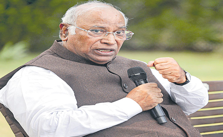 kharge111.jpg