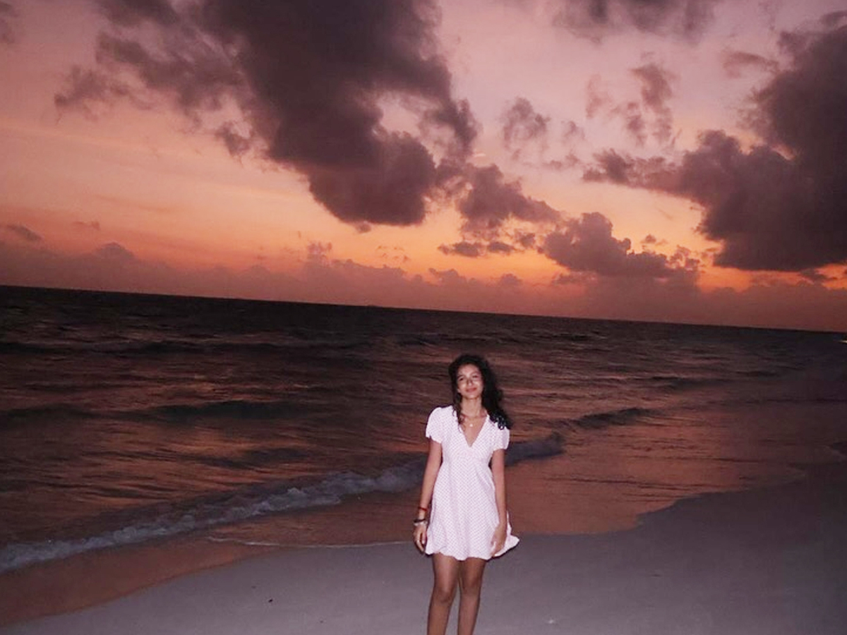 Sitara_20maldives_20tour2.jpg 3