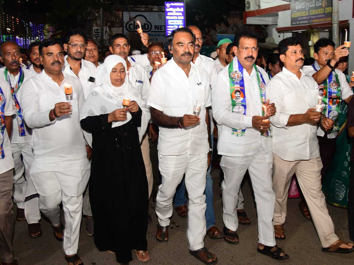 YSRCP_20candle_20rally_20photos3.jpg 4