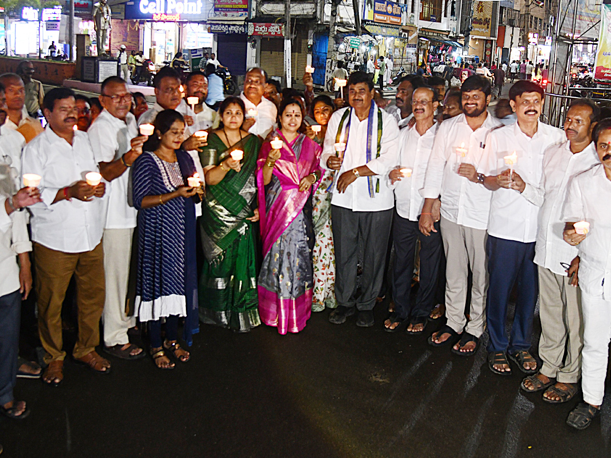 YSRCP_20candle_20rally_20photos6.jpg 7