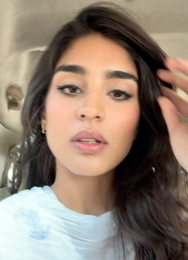 Yukti_20kramp2.jpg 3