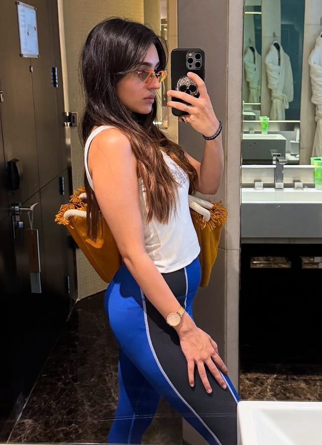Yukti_20kramp5.jpg 6