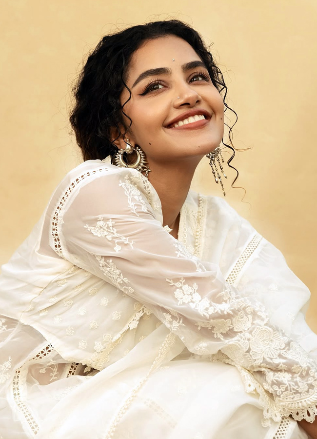 Anupama_20Parameswaran1.jpg 2