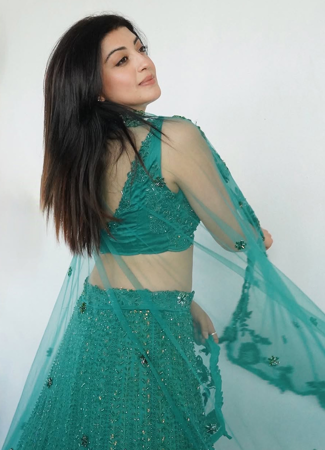 Pranitha7.jpg 8