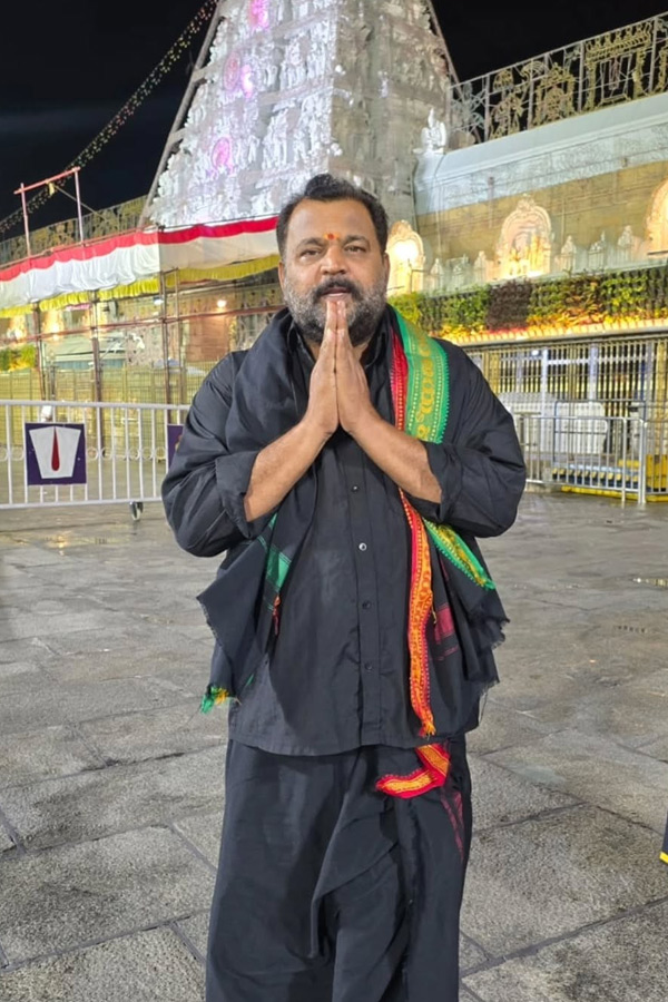 TV_20Actor_20Prabhakar_20Visited_20Tirumala_20Temple_20Photos_20_284_29.jpg 5