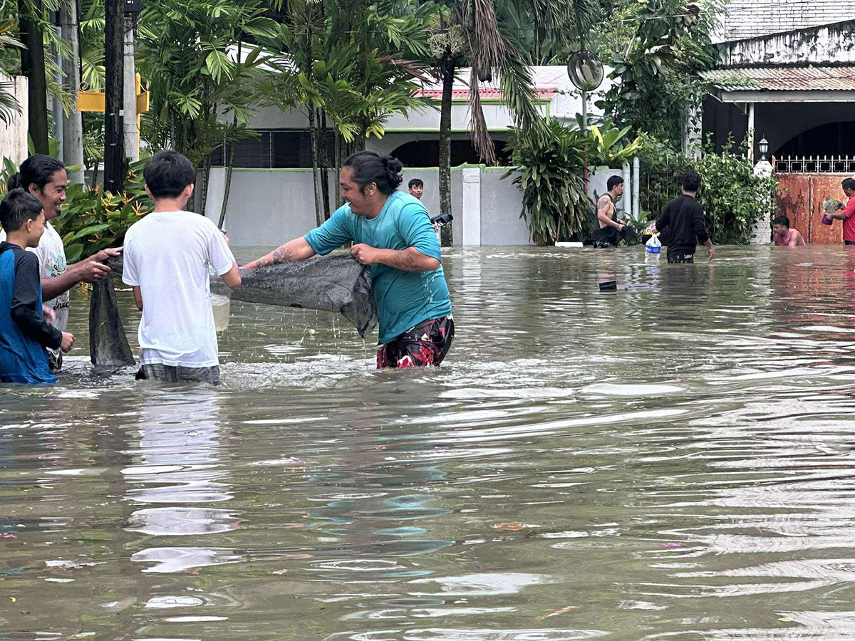 Typhoon_20Kalmaegi_20Affects_20Philippines_20Photos__20_289_29.jpg 9