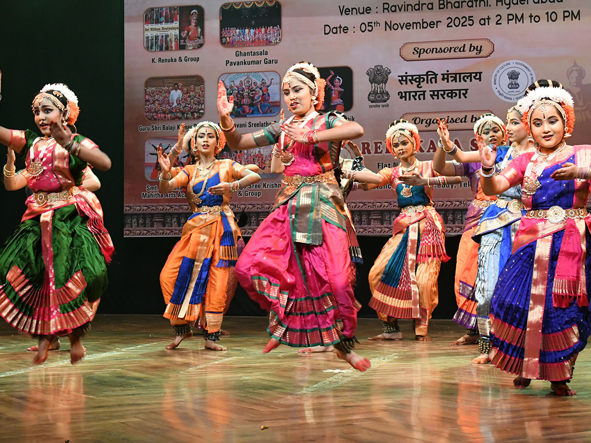 Kuchipudi_20Ravindra_20Bharathi_20Hyderabad__20_283_29.jpg 5