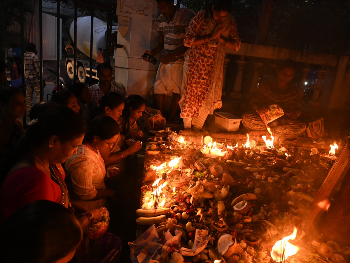 kartik_20purnima_202025_20celebrations_20photos__20_289_29.jpg 9