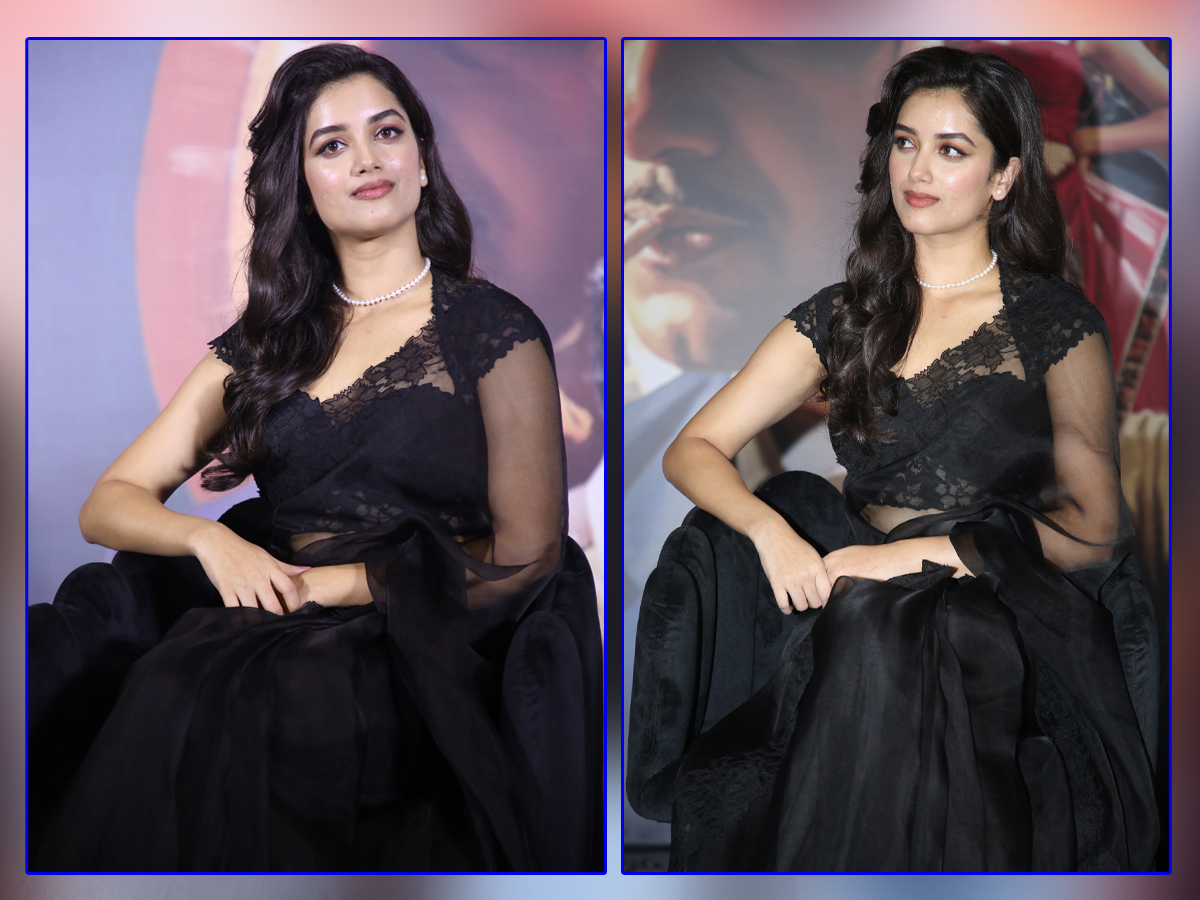 Bagyasree_20borse_20at_20kanta_20movie_20trailer_20event_20title.jpg 1