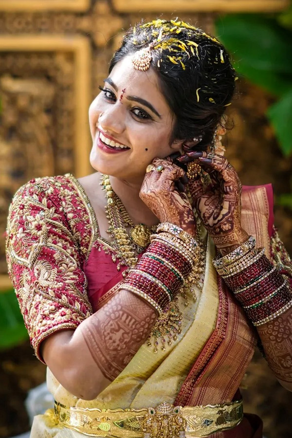 Tv_20Actress_20Deepthi_20Manne_20wedding_20Photos_20_2811_29.jpg 12