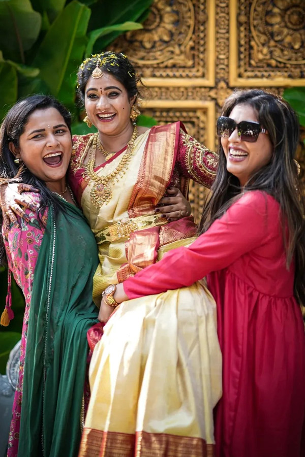 Tv_20Actress_20Deepthi_20Manne_20wedding_20Photos_20_2814_29.jpg 15