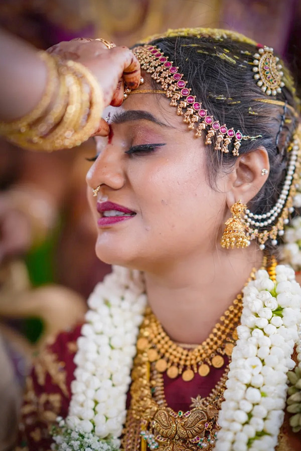 Tv_20Actress_20Deepthi_20Manne_20wedding_20Photos_20_286_29.jpg 7
