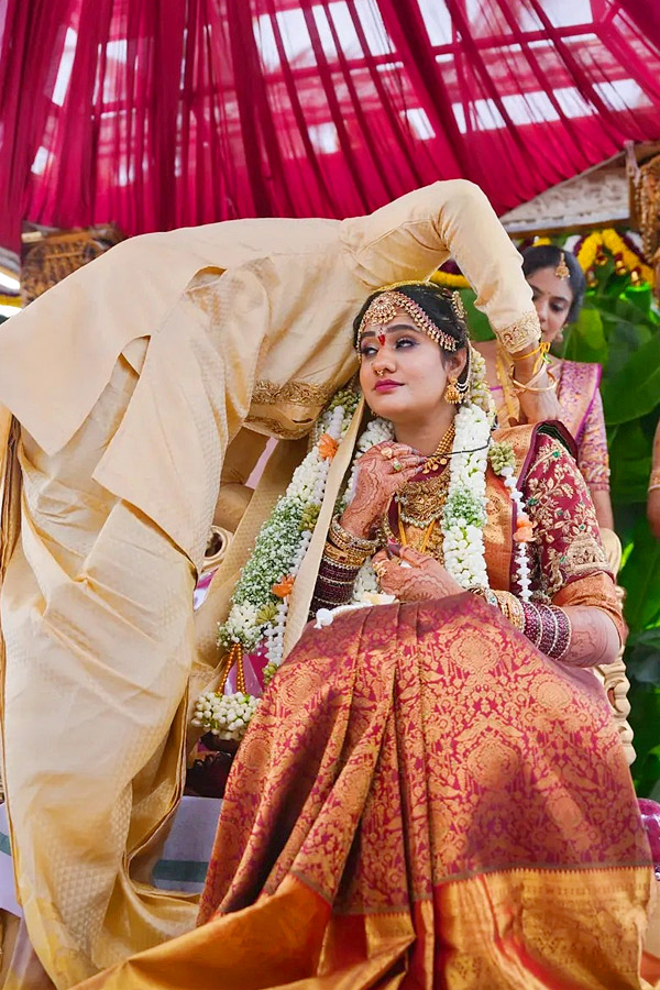 Tv_20Actress_20Deepthi_20Manne_20wedding_20Photos_20_287_29.jpg 8