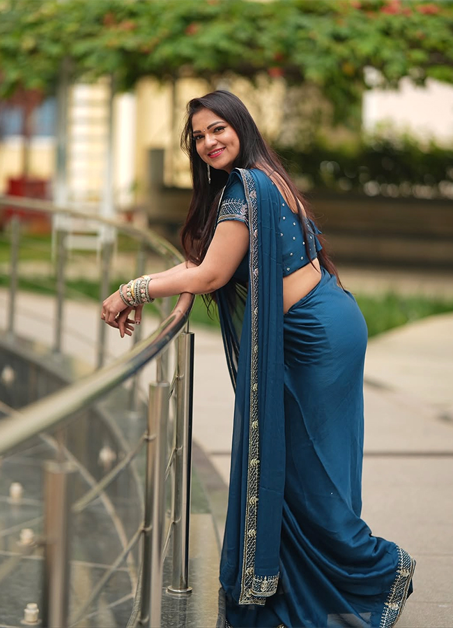 Bigg_20Boss_20Ashwini_20Sree_20HD_20Photos__20_289_29.jpg 9