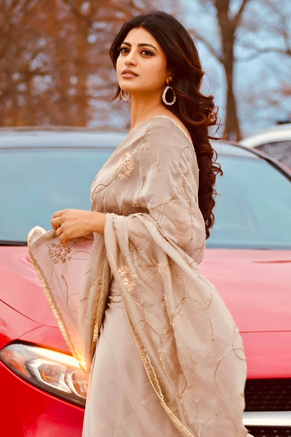 Telugu_20Actress_20Anandhi_20Beautiful_20Photos_20_2814_29.jpg 15