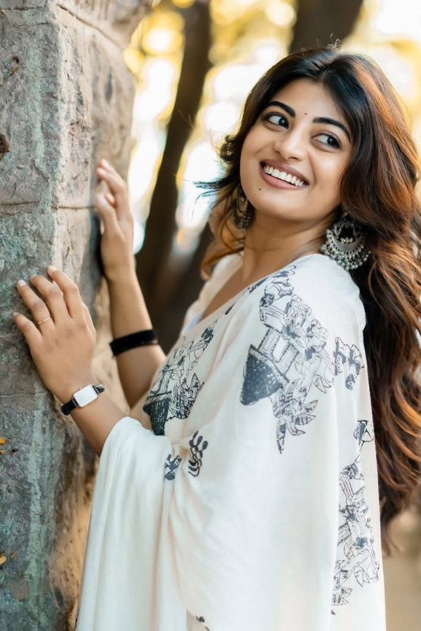 Telugu_20Actress_20Anandhi_20Beautiful_20Photos_20_283_29.jpg 4