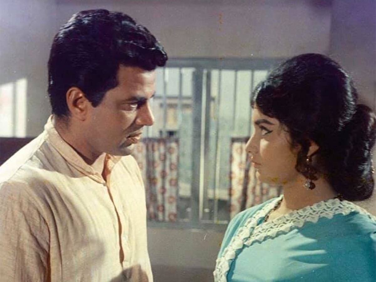 Bollywood_20Actor_20Dharmendra_20Rare_20And_20unseen_20photos__20_2819_29.jpg 19