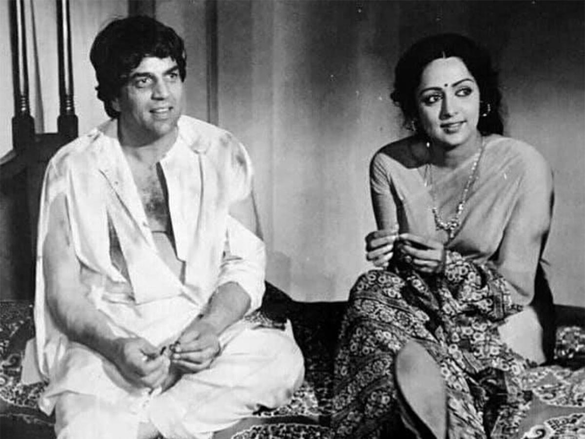 Bollywood_20Actor_20Dharmendra_20Rare_20And_20unseen_20photos__20_2824_29.jpg 24