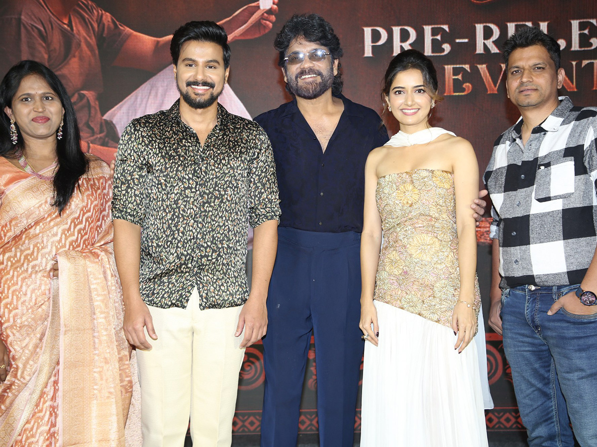 Gatha_20Vaibhavam_20Pre_20Release_20Event_20Photos__20_284_29.jpg 4