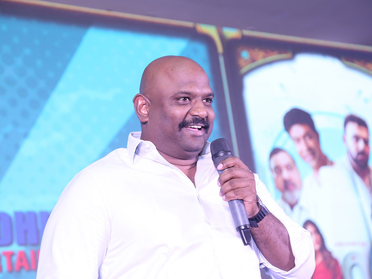 Santhana_20Prapthirasthu_20Pre_20Release_20Event_20Photos__20_2812_29.jpg 12