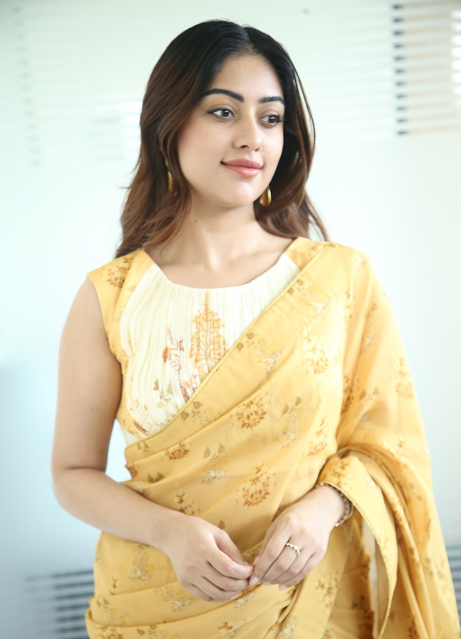 Tollywood_20Actress_20Anu_20Emmanuel_20In_20The_20Girlfriend_20Movie__20_284_29.jpg 4