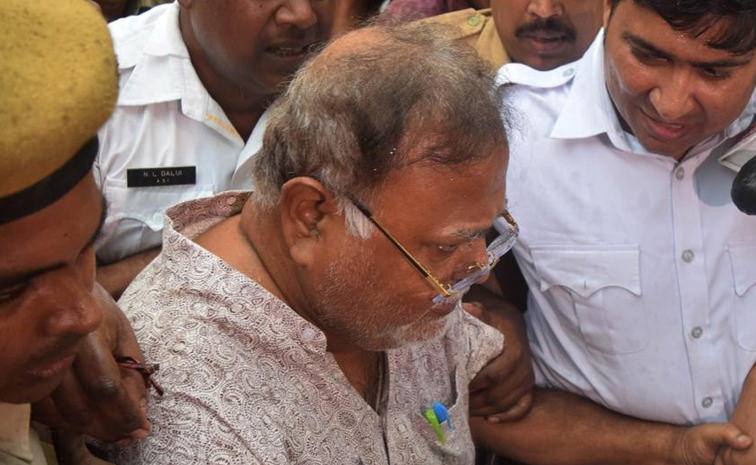 bengal_20jobscam_20bail.jpg