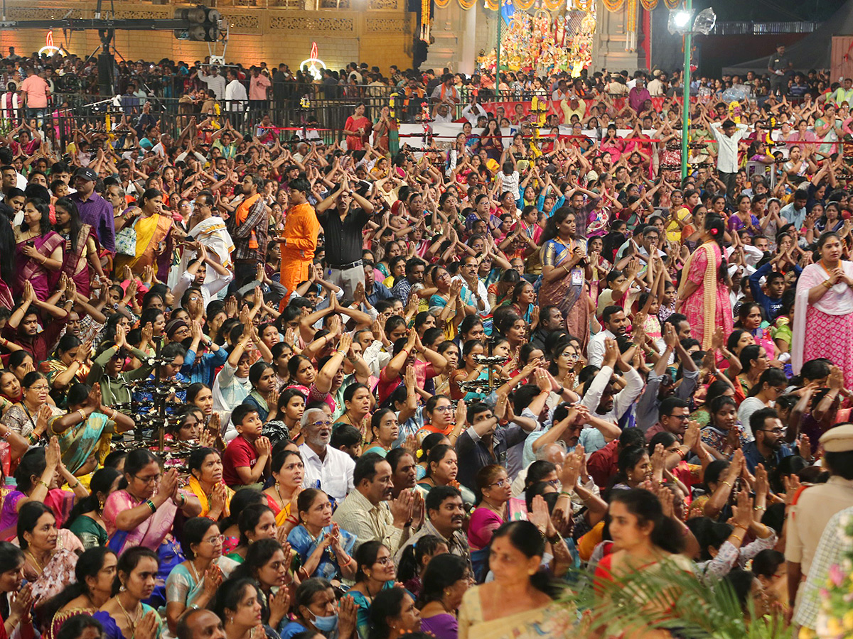 Koti_20Deepotsavam_202025_20in_20Hyderabad_20Photos__20_2810_29.jpg 10