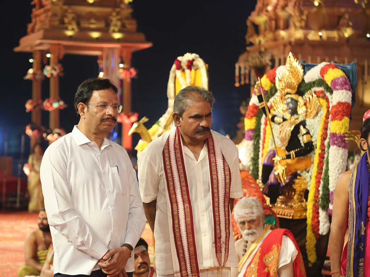 Koti_20Deepotsavam_202025_20in_20Hyderabad_20Photos__20_2818_29.jpg 18