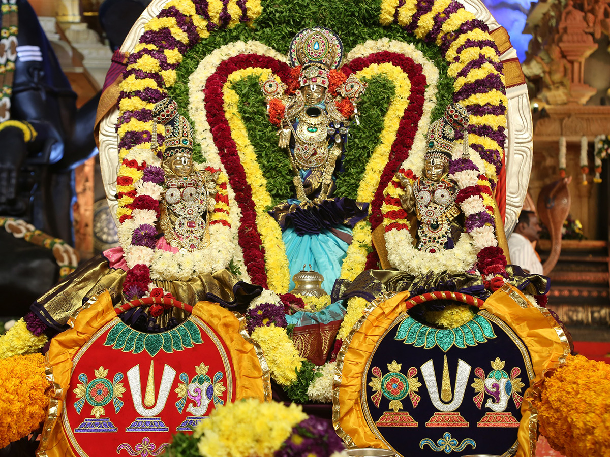 Koti_20Deepotsavam_202025_20in_20Hyderabad_20Photos__20_2831_29.jpg 31