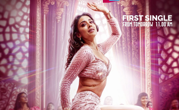 shriya-saran-item-song-late.jpg