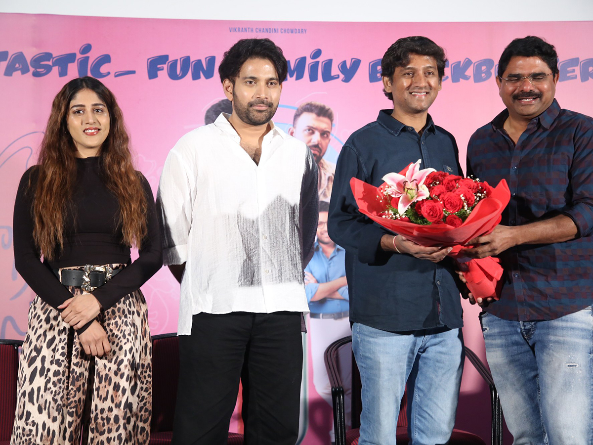 Santhana_20Prapthirasthu_20Movie_20Success_20Meet_20Photos__20_284_29.jpg 4