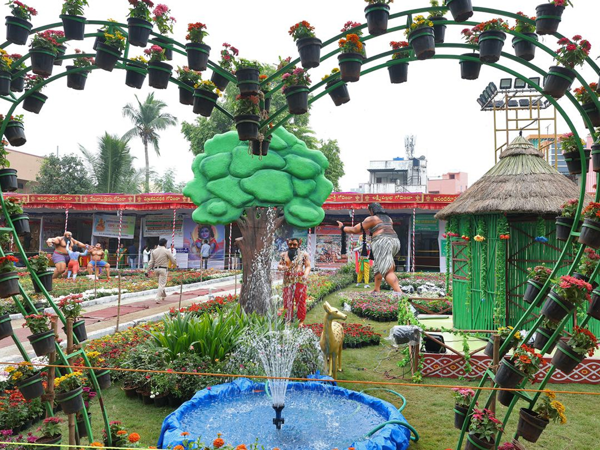 New_20garden_20in_20tirumala8.jpg 9