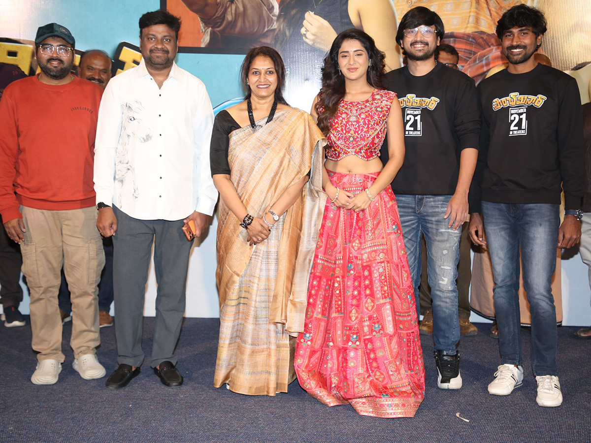 Paanch_20Minar_20Movie_20Trailer_20Launch_20Event_20Photos__20_283_29.jpg 3