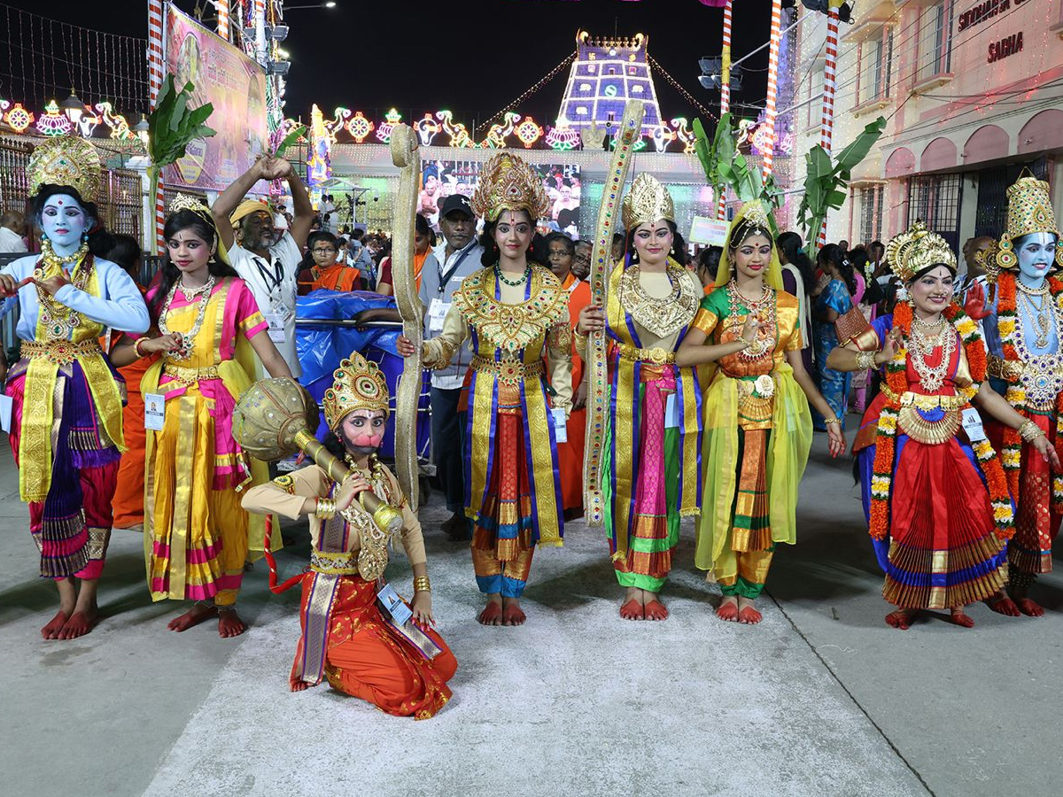 Tiruchanur1.jpg 2
