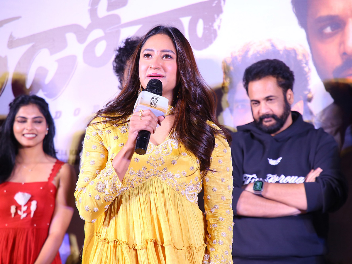 Dandora_20Movie_20Teaser_20Launch_20Stills_20HD__20_2814_29.jpg 14