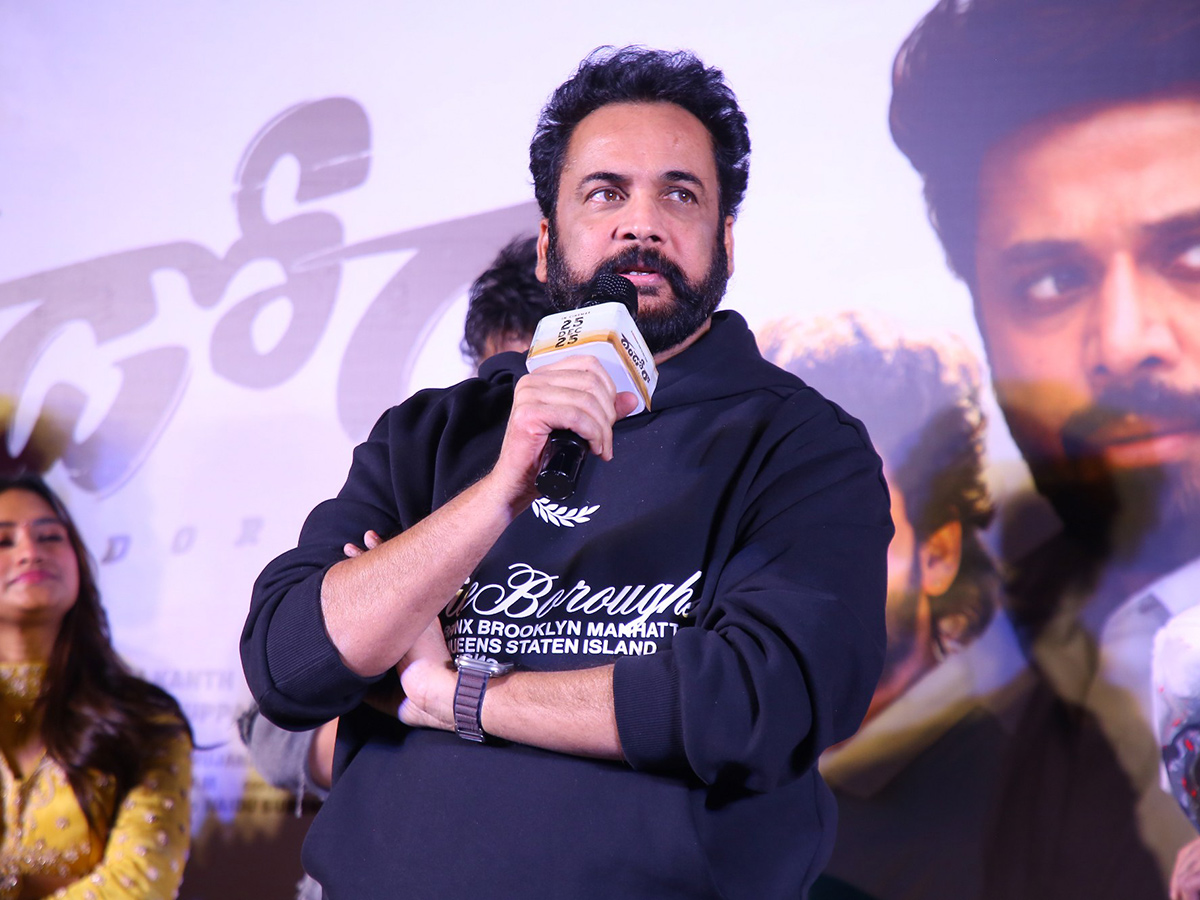 Dandora_20Movie_20Teaser_20Launch_20Stills_20HD__20_289_29.jpg 9