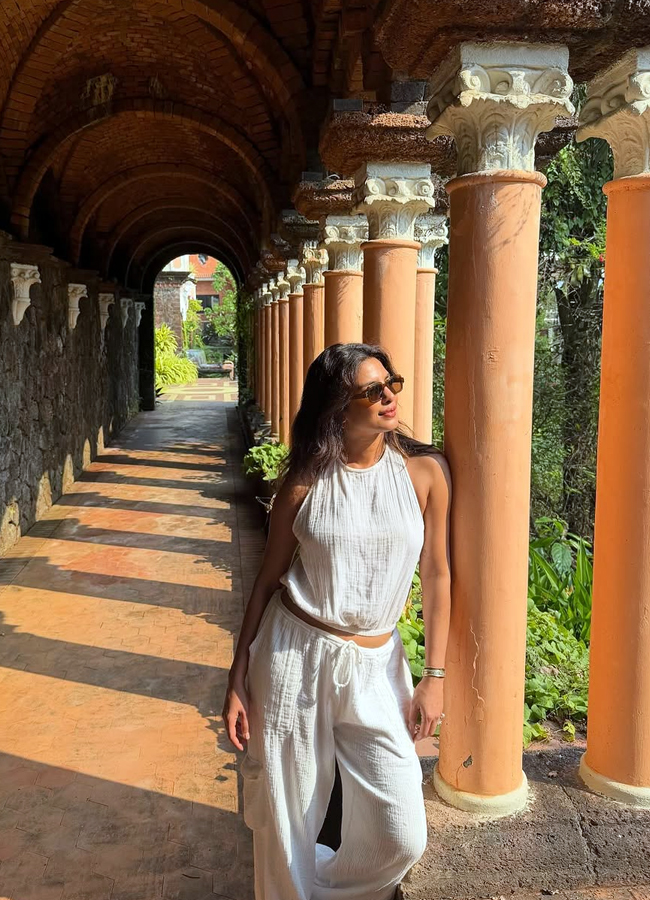 Priyanka_20chopra3.jpg 4
