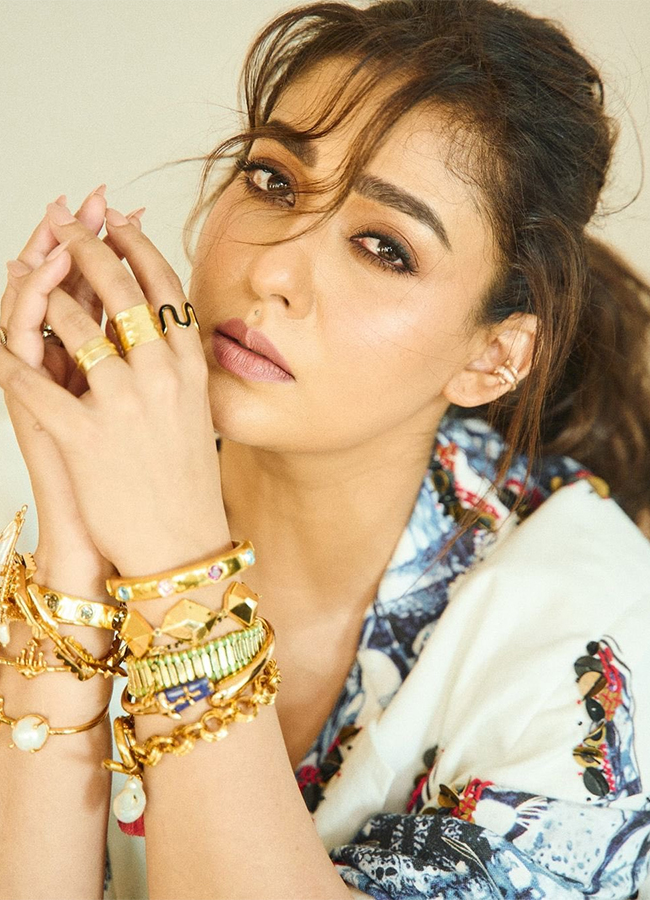 Tollywood_20Actress_20Nayanthara_20Birthday_20Special_20Photos_20HD__20_2820_29.jpg 20