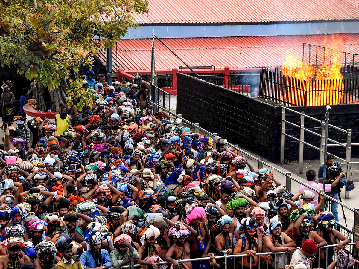 Sabarimala_20temple_4.jpg 19