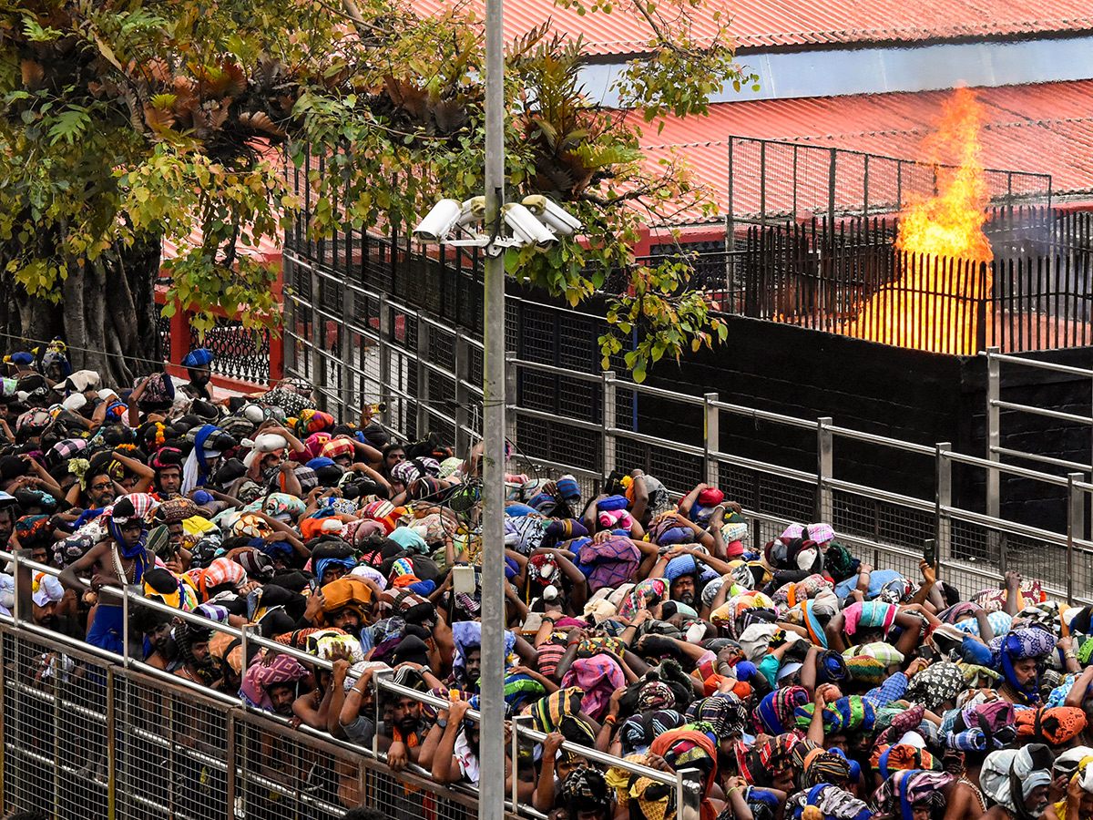 Sabarimala_20temple_6.jpg 21
