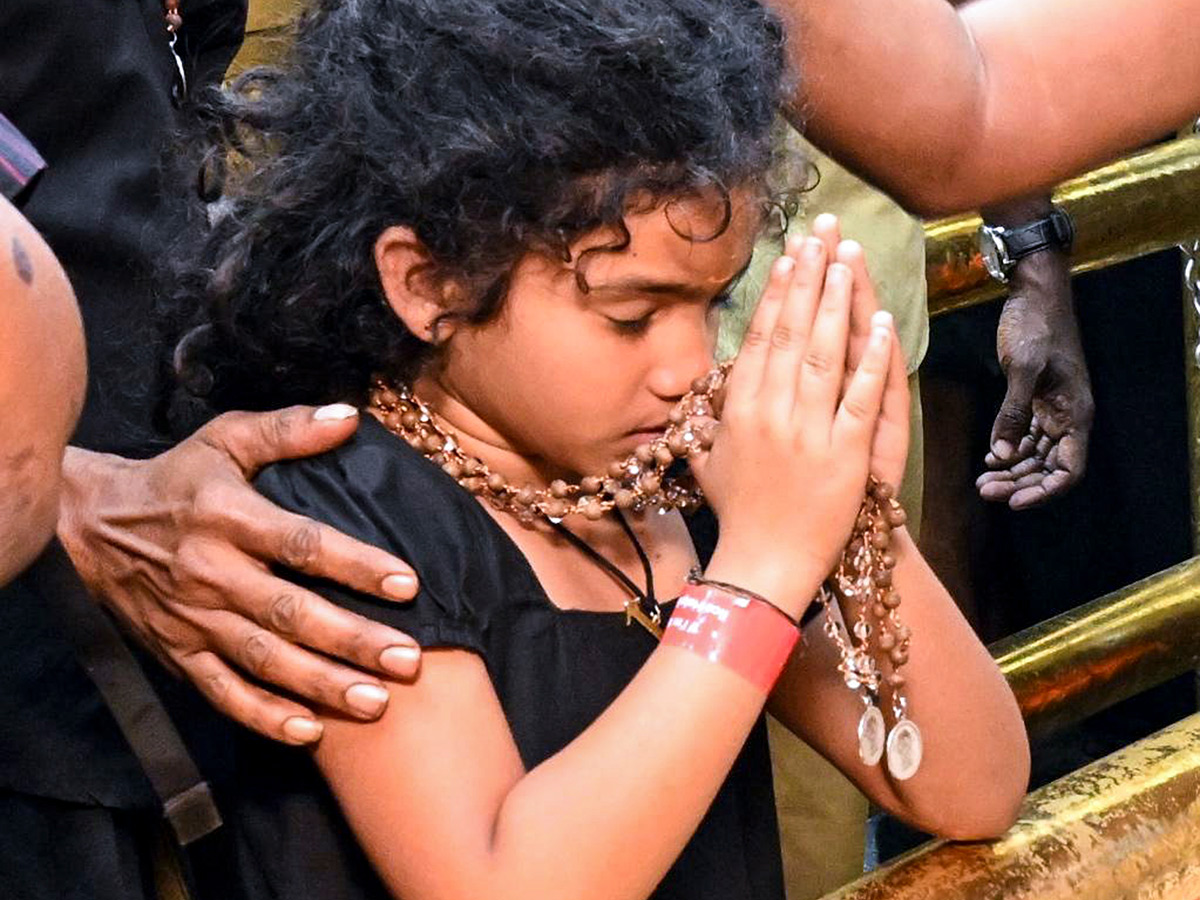 Sabarimala_20temple_9.jpg 24