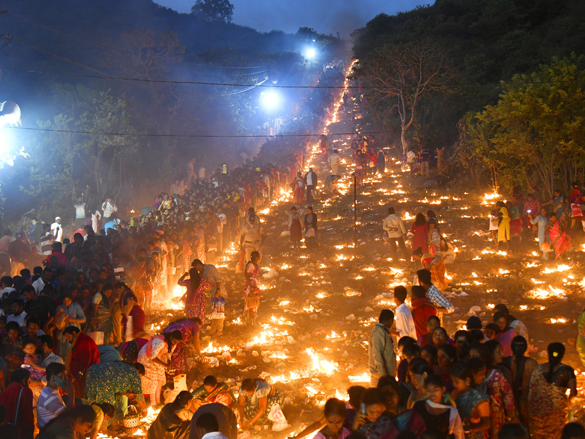 Deepotsavam_20at_20Sri_20Anantha_20Padmanabha_20Swamy_20Temple_20Visakhapatnam__20_2813_29.jpg 4