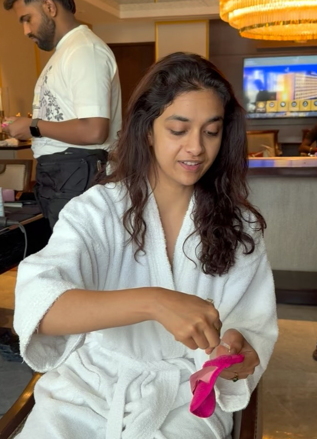 Keerthy_20suresh5.jpg 6