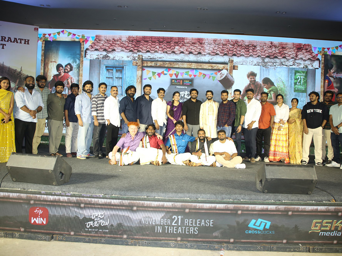 Raju-Weds-Rambai-Movie-Pre-Release-Event-Stills_-_283_29.jpg 3