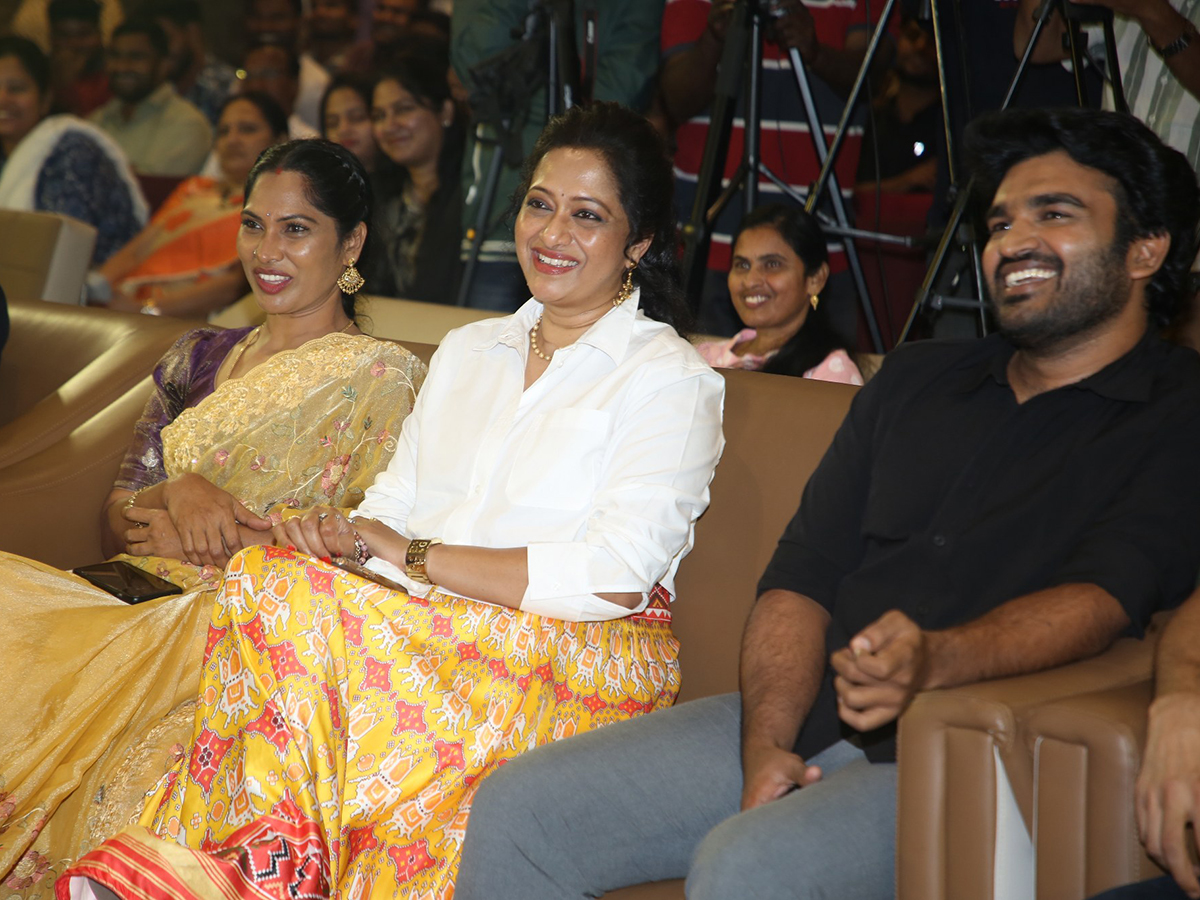 Raju_20Weds_20Rambai_20Movie_20Pre_20Release_20Event_20Stills__20_2810_29_0.jpg 10