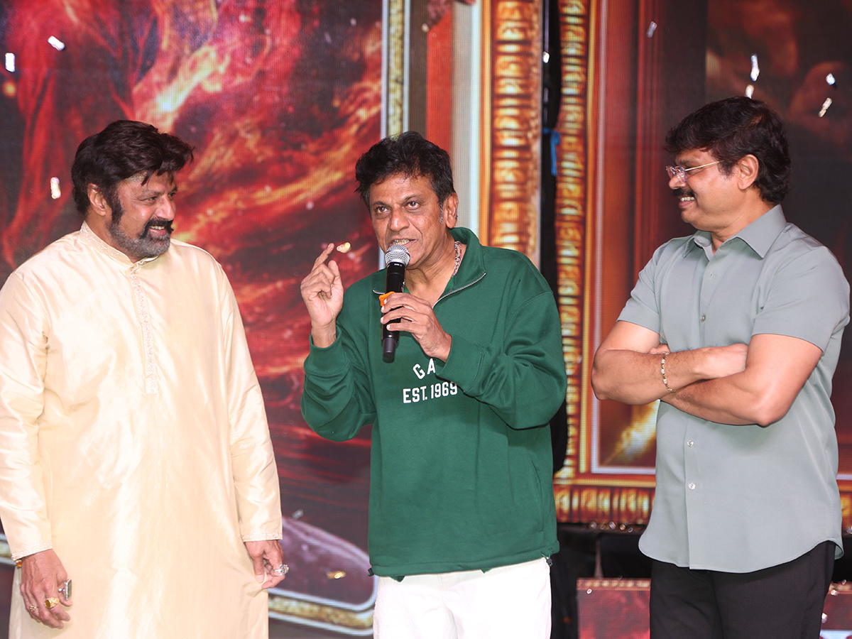 Nandamuri_20Balakrishna_20Akhanda_202_20Trailer_20Launch_20Photos__20_2814_29.jpg 14